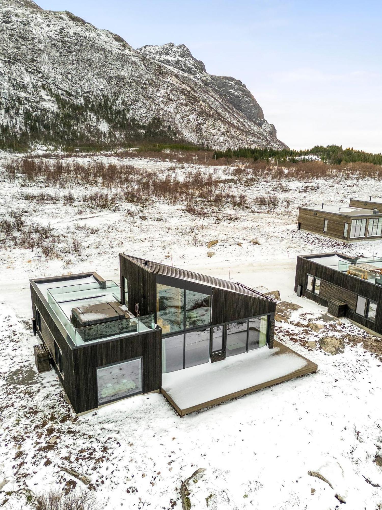 Hoda Cabin - Luxury Lodge With Jacuzzi And Sauna Lyngværet Exterior foto